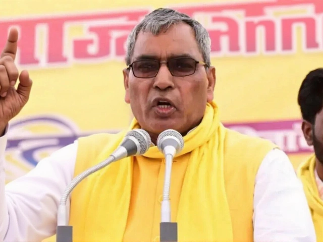 पंचायत चुनाव में देरी: राजभर ने अखिलेश पर लगाया आरोप